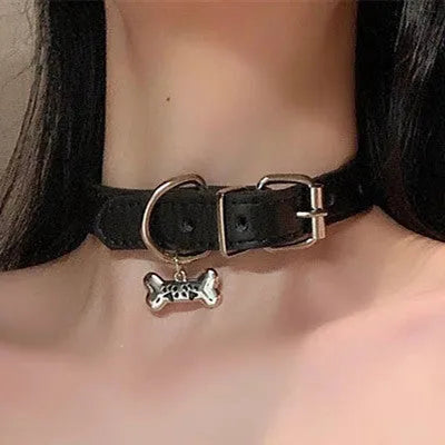 Black adjustable choker collar necklace with cute cat paw design, regular chain, 21-50cm