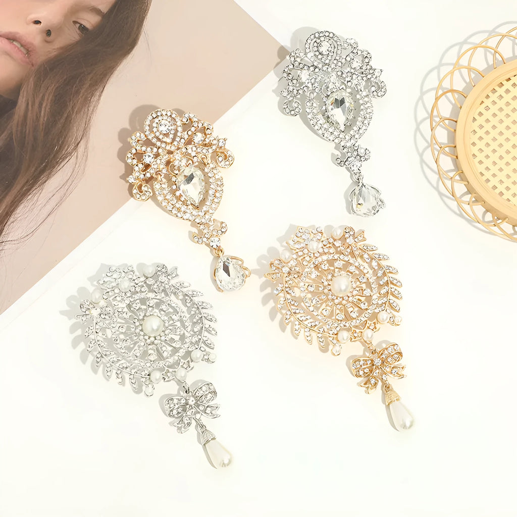 Women's alloy drop shape retro brooch in gold colour for decoration