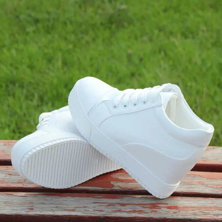Women's inner height increase platform shoes, PU upper, rubber sole, black or white, sizes 34-40