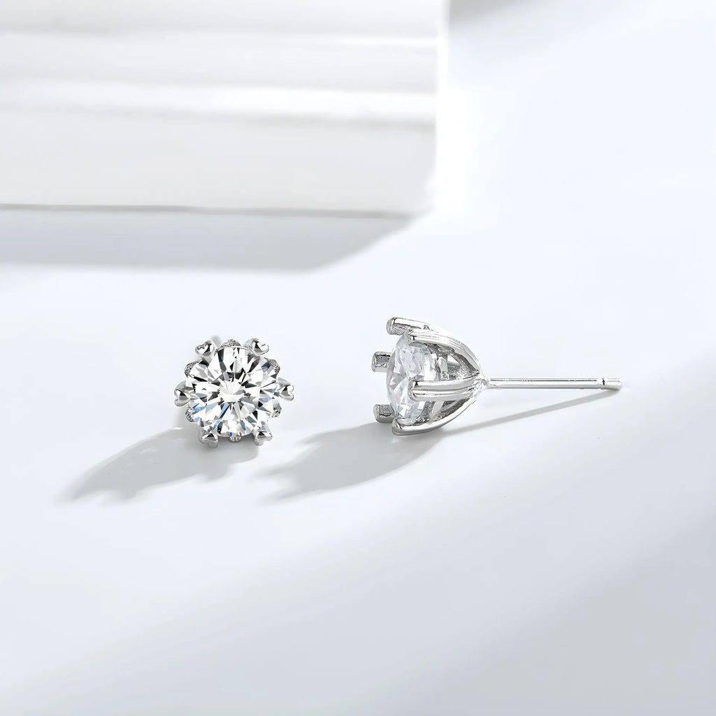 Brass zircon heart shape stud earrings with six claw setting in silver and gold pair