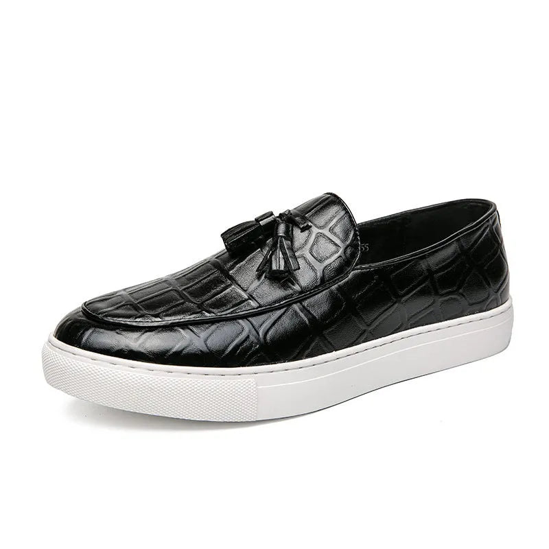 Men's business casual sneakers, artificial PU upper, rubber sole, black or wine red, sizes 38-47, low top with tassel detail.