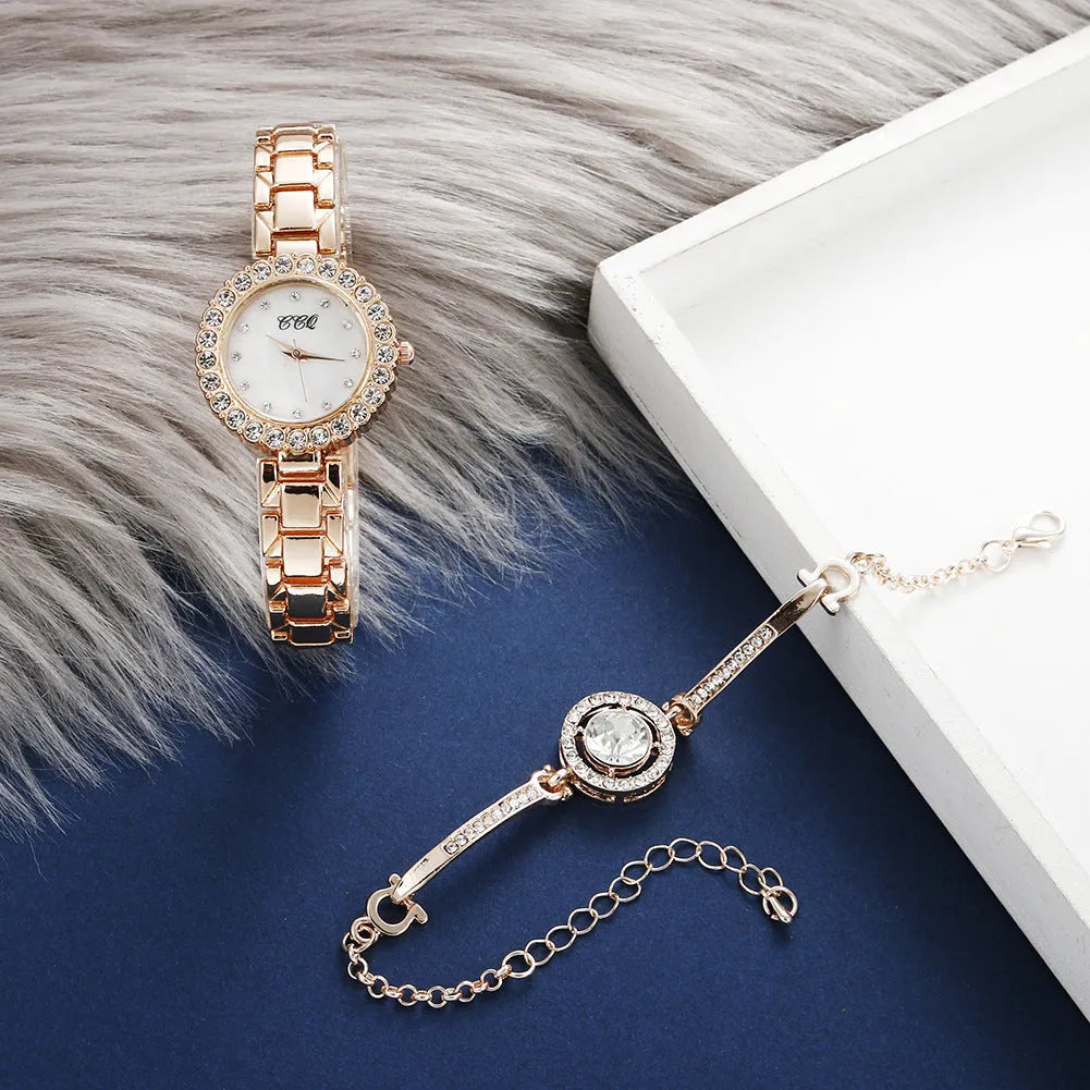 Women's fashion watch set with 3cm round dial, stainless steel strap, and gold or silver finish