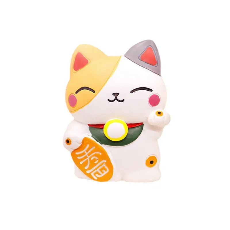 Resin cat car vent aromatherapy clip in black or white with aromatherapy cotton