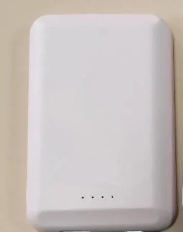 Magnetic wireless power bank in five colours with 5000mAh capacity and plastic shell