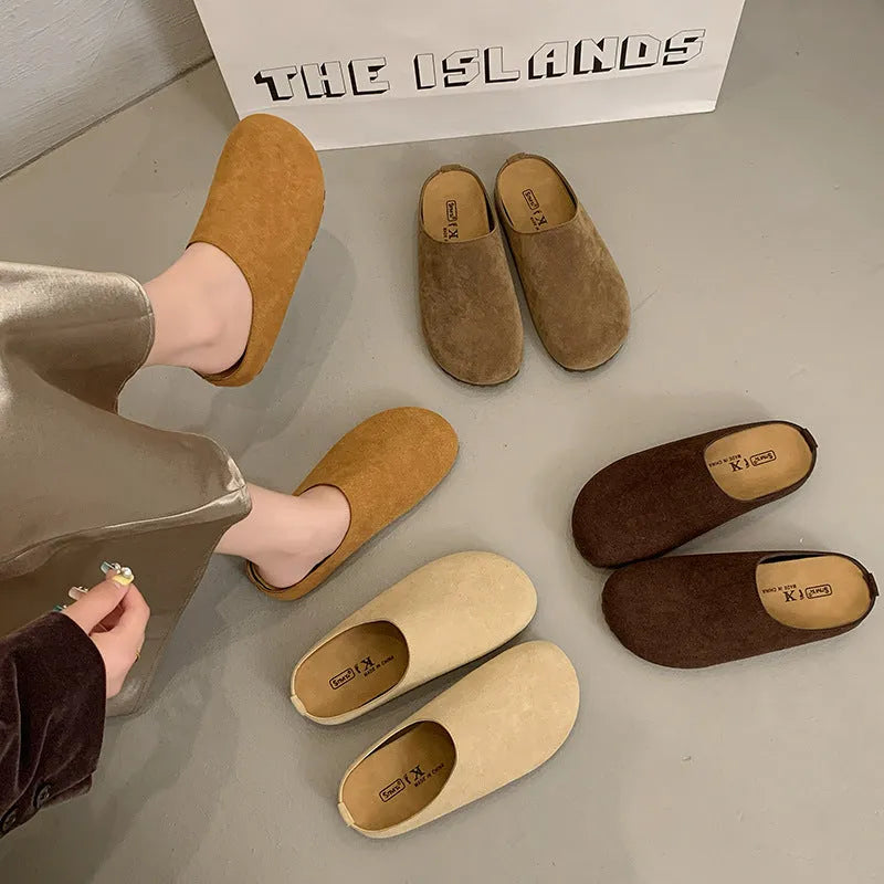 Korean-style slip-on boken slippers in microfiber with square toe design for summer outdoor wear