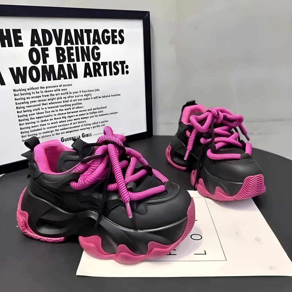 Women's low-top casual trainers with breathable mesh lining and cloth upper, front lace-up, shown in rose red, black and beige