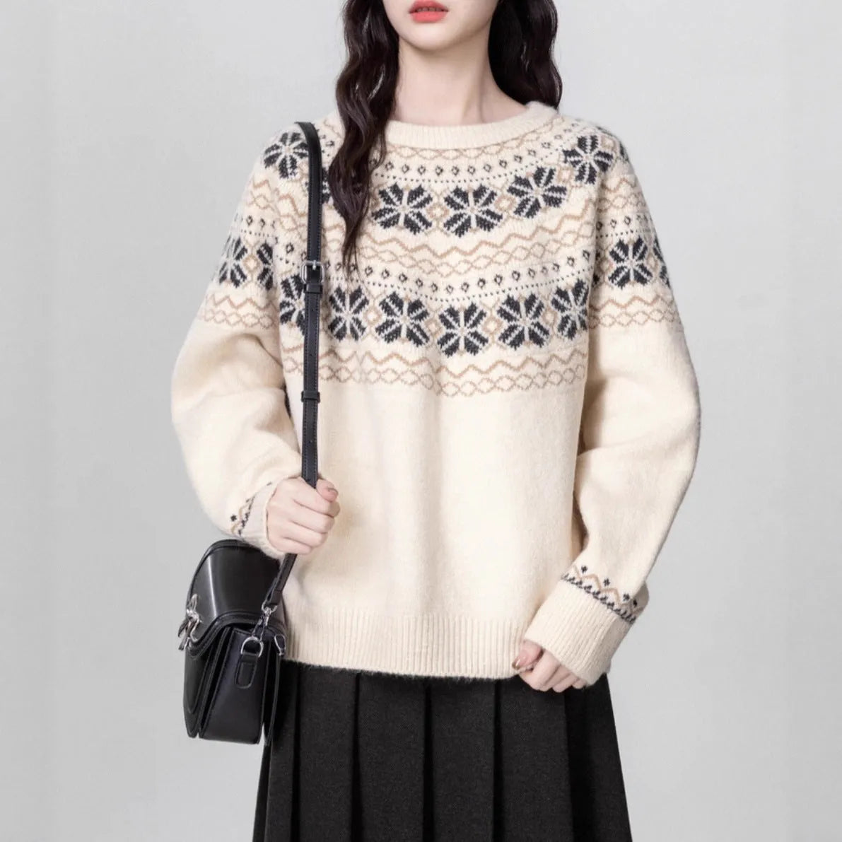Women's Milky White vintage Fair Isle geometric pattern knit pullover sweater with long sleeves.