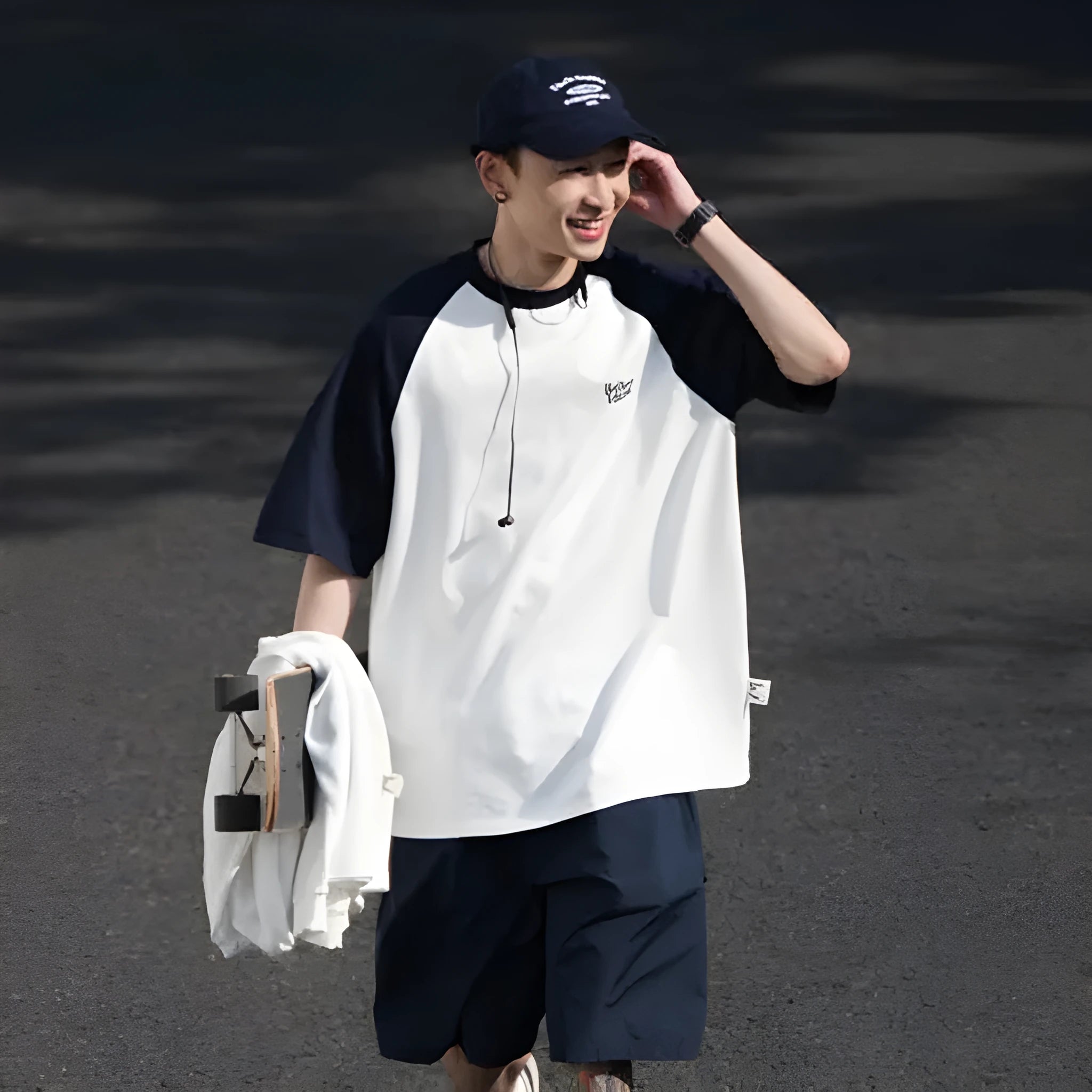 Men's casual blue raglan sleeve t-shirt with Japanese junior style pattern design loose fit