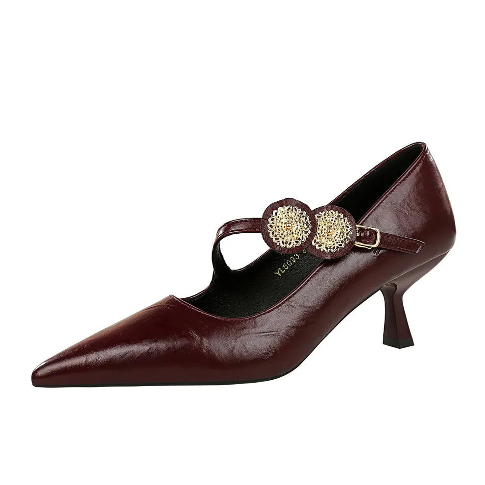 Party high heels with 6-8cm stiletto heel, pointed toe, shallow mouth, patent leather upper and buckle fastening