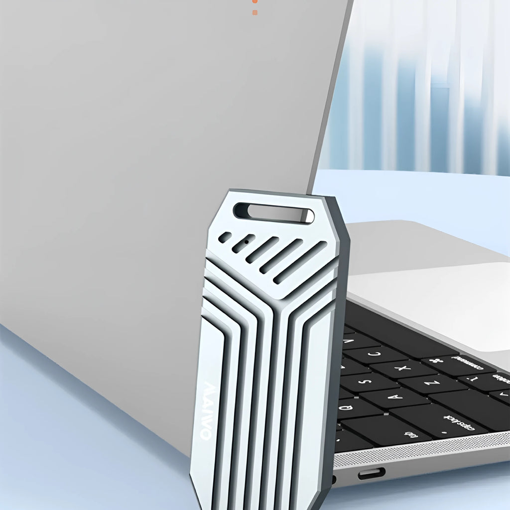 Aluminium external hard drive enclosure for M.2 SSD in silver or grey colour with 40Gbps speed.