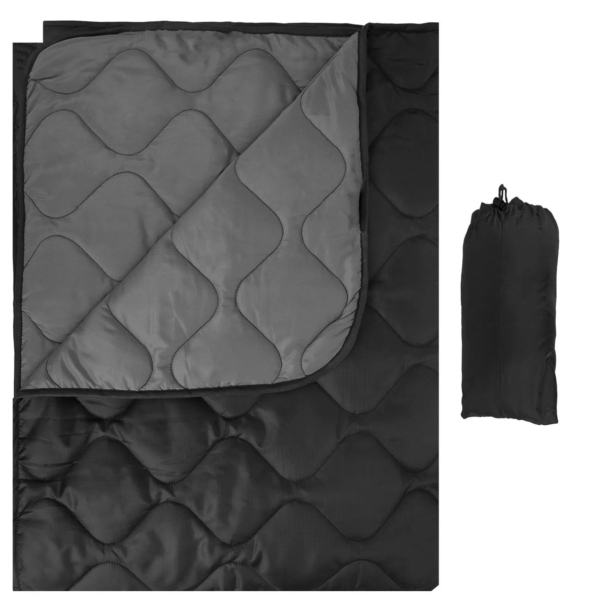 Outdoor camping multi-functional camouflage quilt with envelope construction polyester shell and cotton lining in green pattern