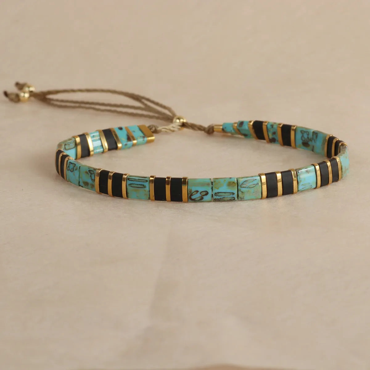 Geometric glass and coloured glaze beaded bracelet in five colour options