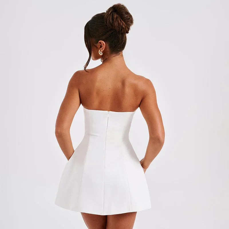 Solid colour backless tube dress for women with a high-waist A-line skirt.
