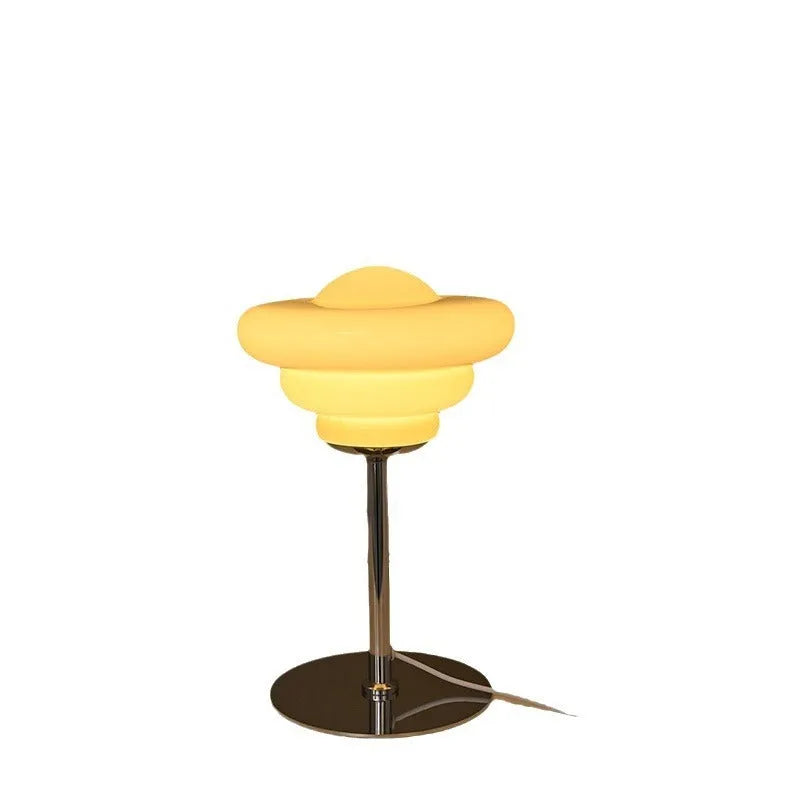 Mid-ancient conch-shaped bedside desk lamp with metal holder, cream colour option, USB cable, modern simplicity style