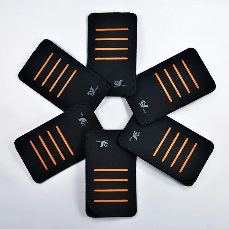 Set of four flexible car sun visor panels and a storage pouch for sun protection.