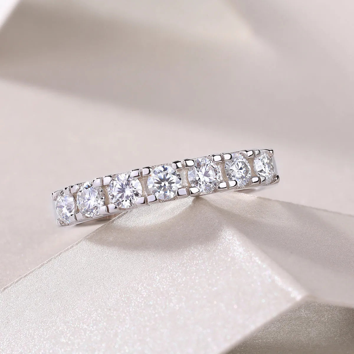Lucky wedding ring set with 0.1-carat moissanite, S925 silver platinum plated band, sizes 5 to 9, gift box
