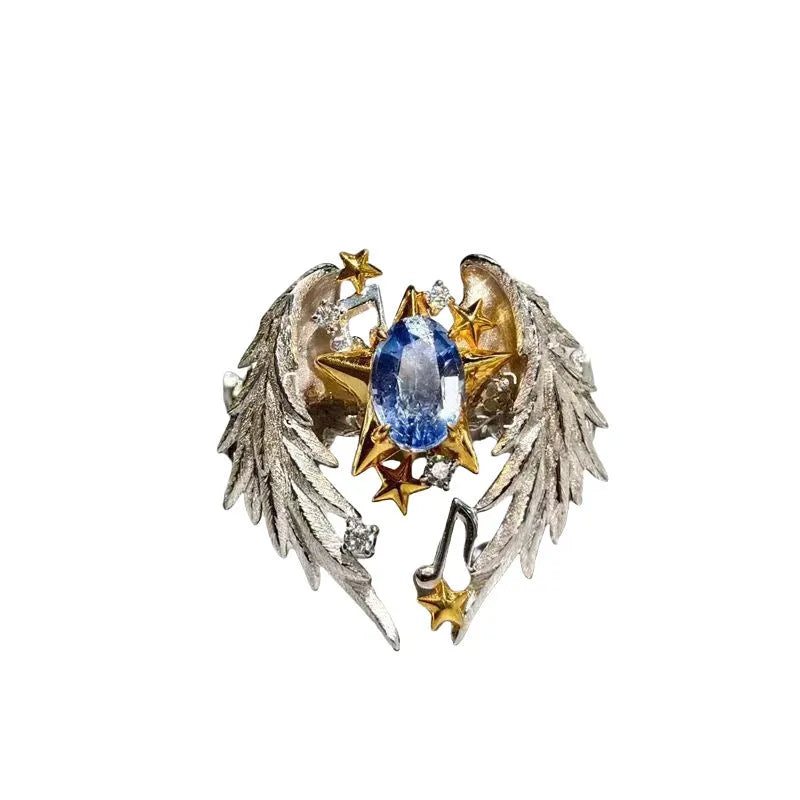 Adjustable angel wing ring with geometric design and open mouth styling