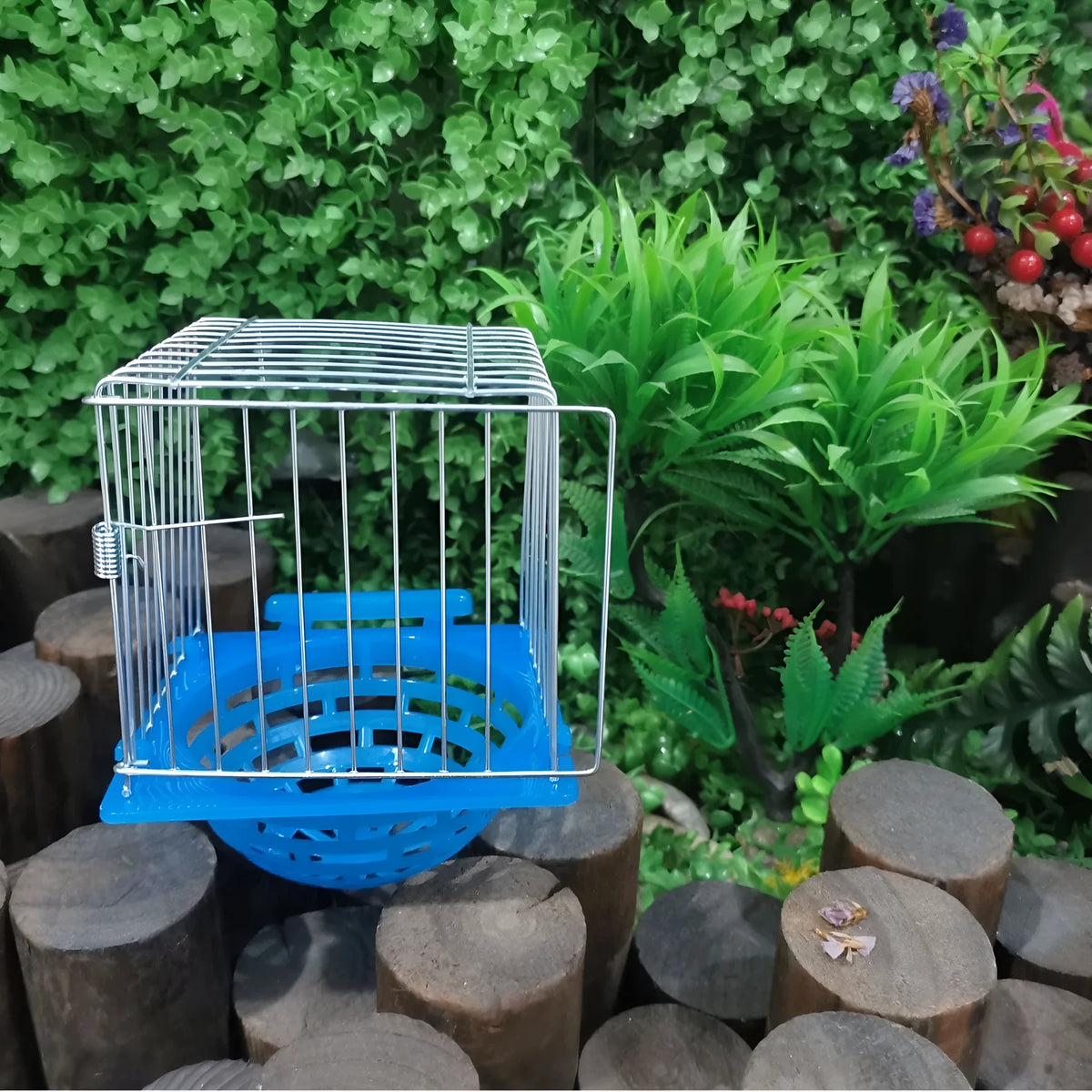 Small parrot breeding box bird nest in iron wire, 14.5x12x16cm, for parakeets and budgies