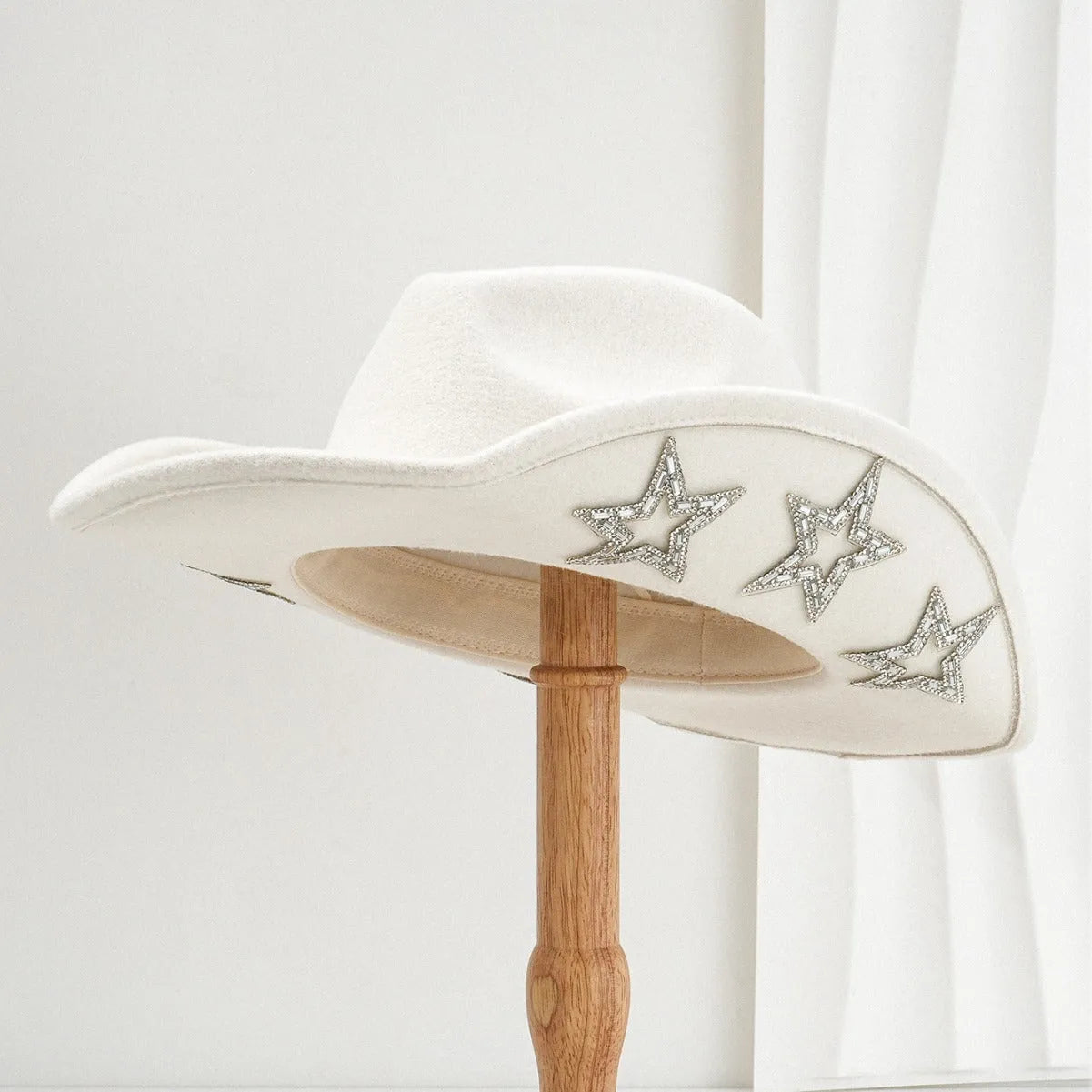 Western denim top hat with conical crown and hexagonal star decoration in medium size M