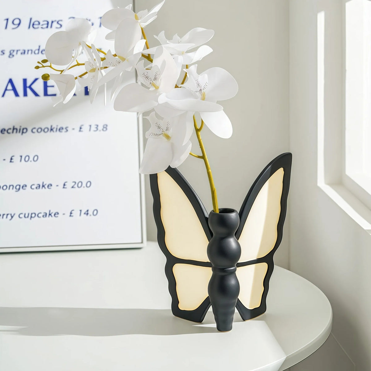 Butterfly patterned ceramic vase and tissue box set for living room decoration