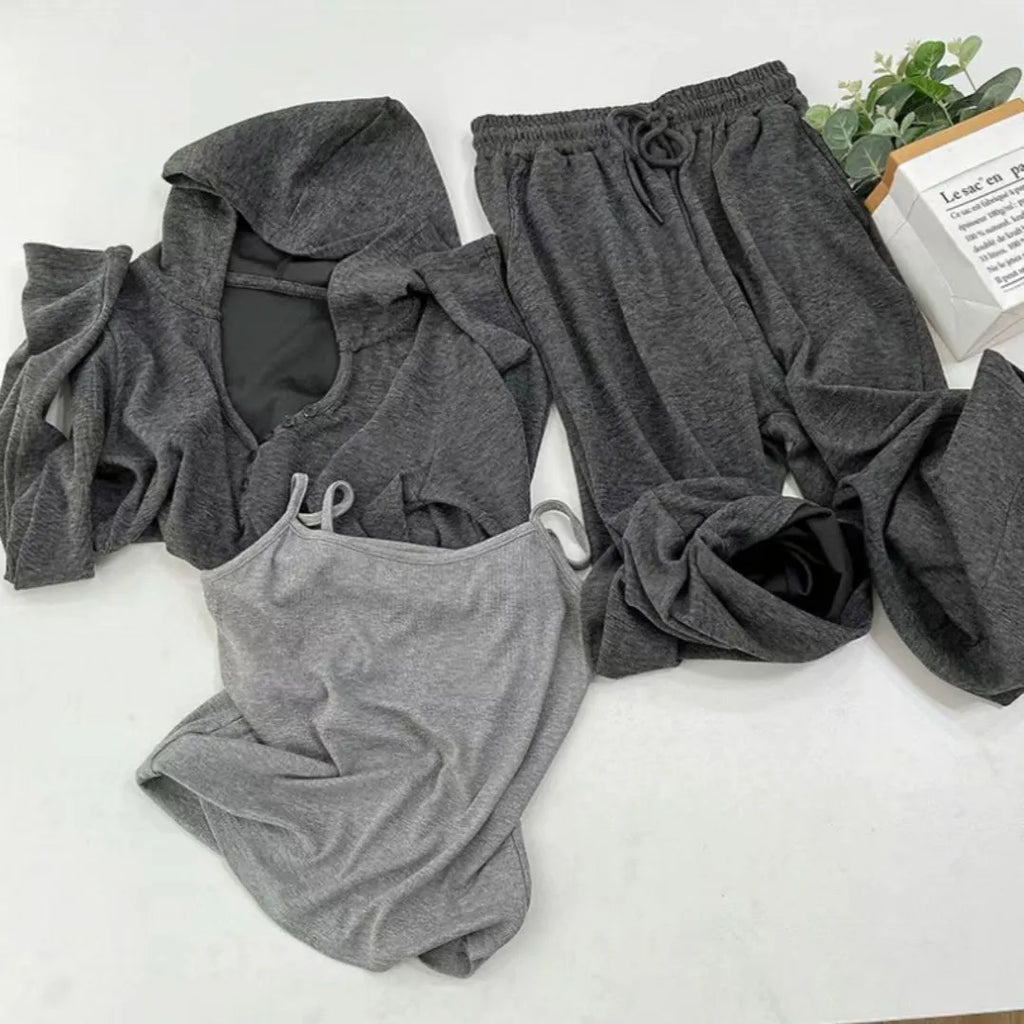 Womens Korean style casual sports suit in gray with princess sleeves, including top shorts and vest