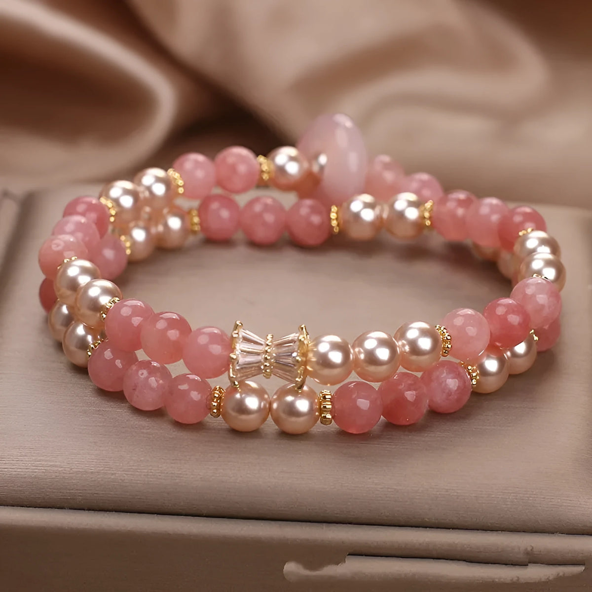 Pink strawberry quartz pearl bracelet for women, crystal beaded sweet style jewellery