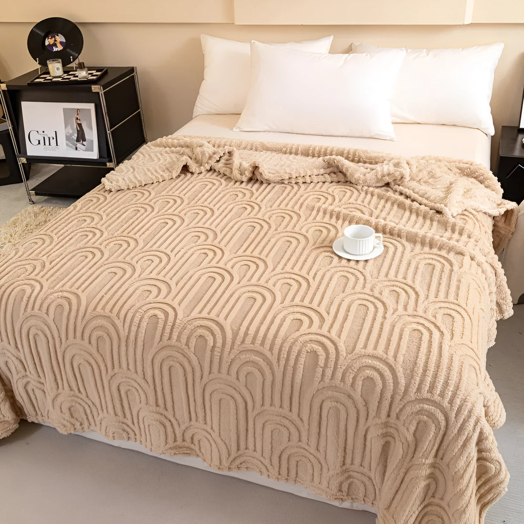 Double-sided jacquard flannel coral fleece blanket shawl in polyester fibre, shown in a Roman column colour and available in four sizes.