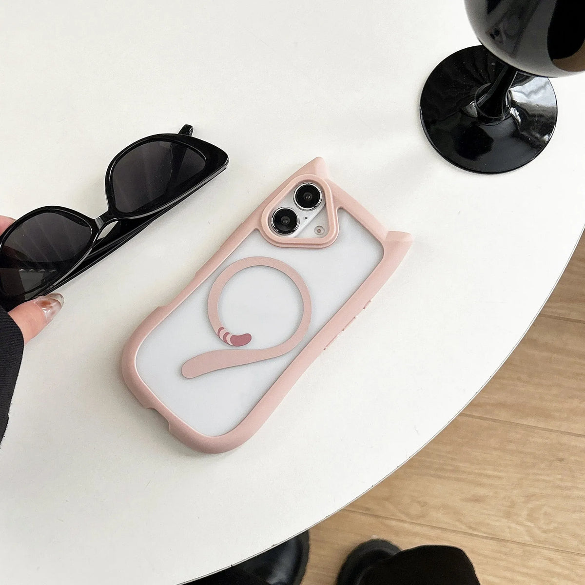 Transparent acrylic TPU phone case for IPhone 17 showing shockproof protection and magnetic feature