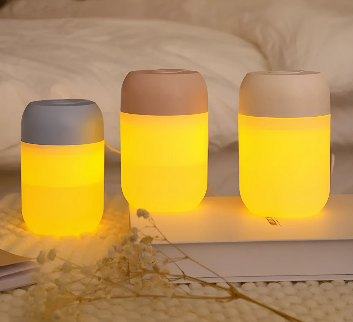 White cylindrical USB humidifier for aromatherapy and quiet air moisturising