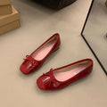 Retro ballet flat shoes with square toe and mid heel in wine red colour with decorative bow