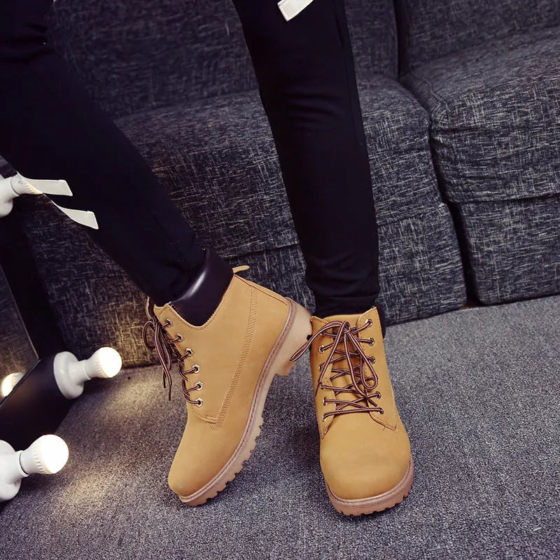Men's flat bottom Martin boots with velvet lining in pink colour option