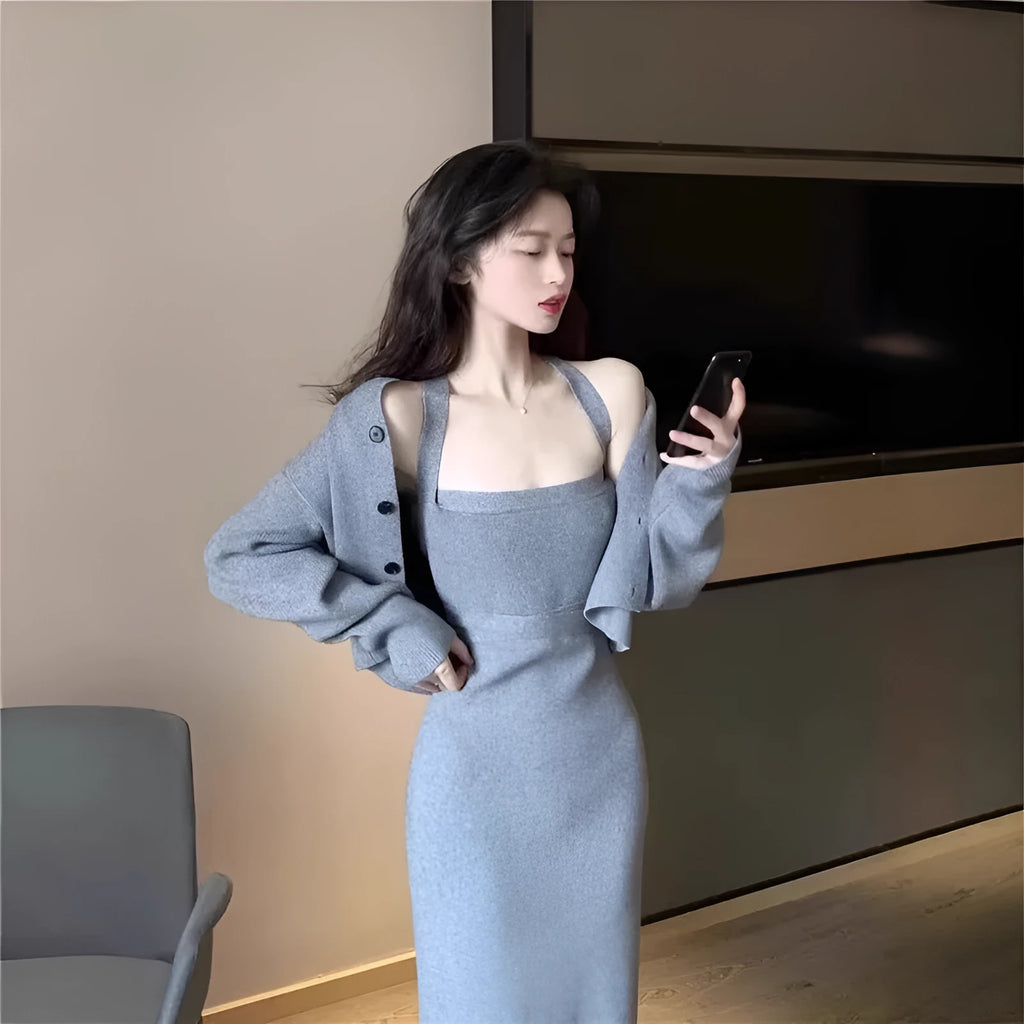 Gray slim fit knitted suspender dress two-piece set for women with long sleeves and shoulder strap detail