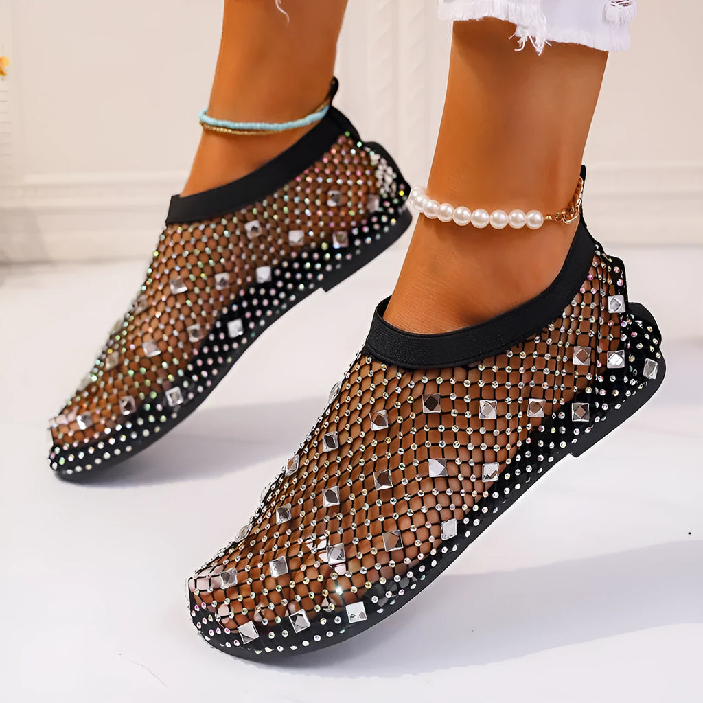 Women's flat mesh sandals with colourful rhinestone decoration on round toe design