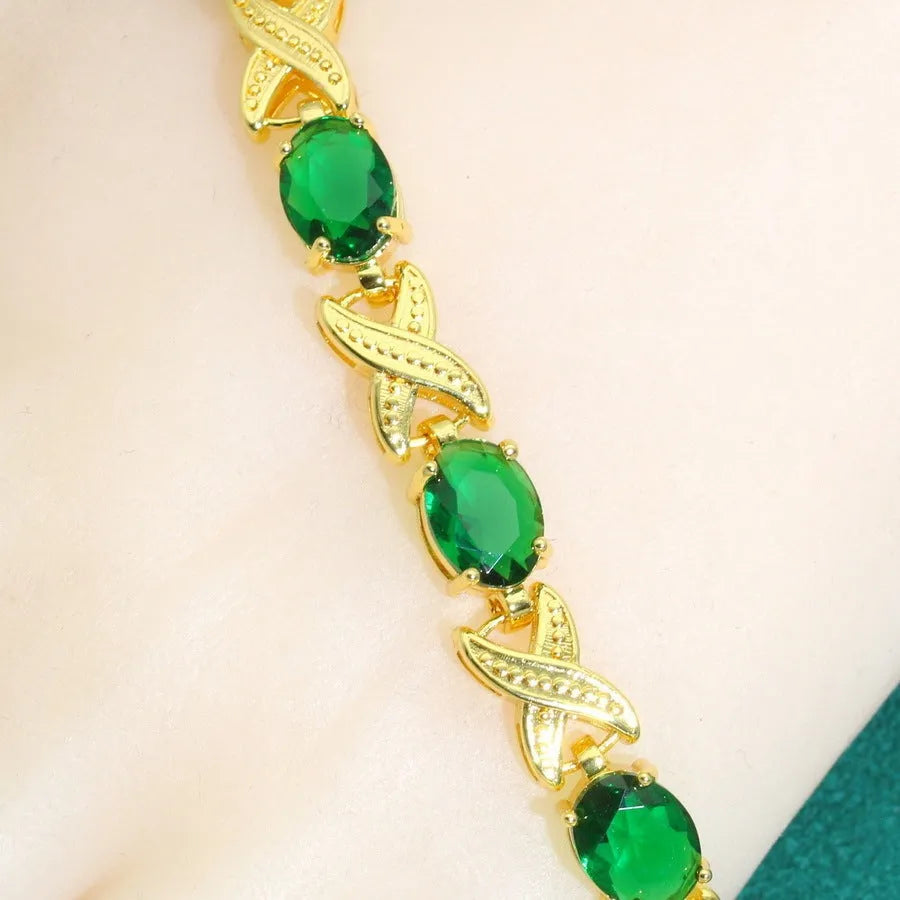 Copper inlaid zircon women's bracelet with electroplated retro design