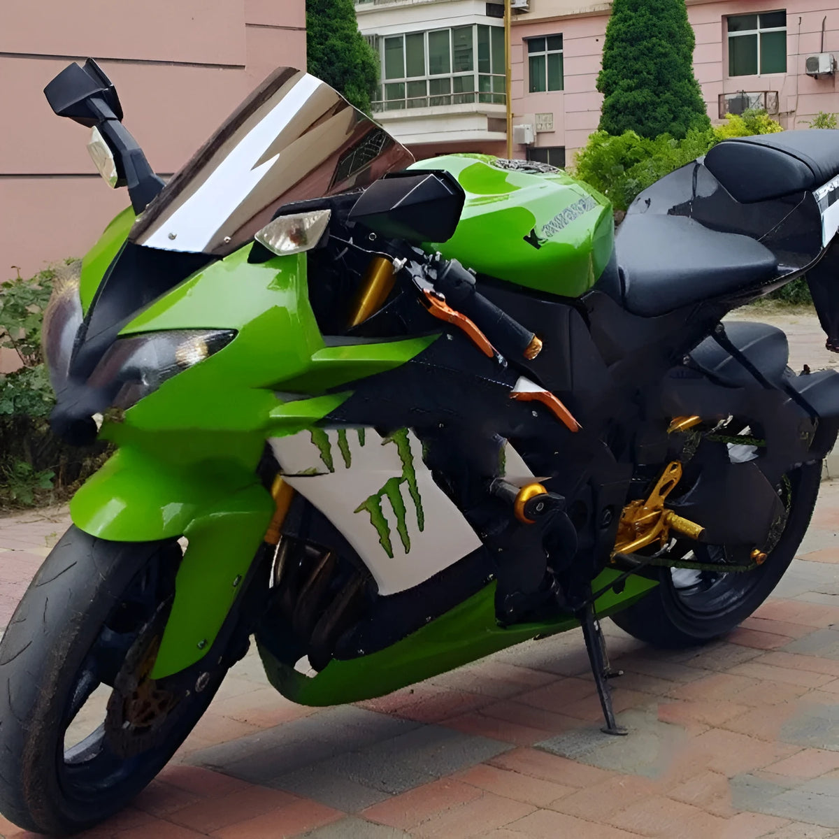 Kawasaki motorcycle windscreen replacement in blue or brown tint for ZX-6R and ZX-10R models