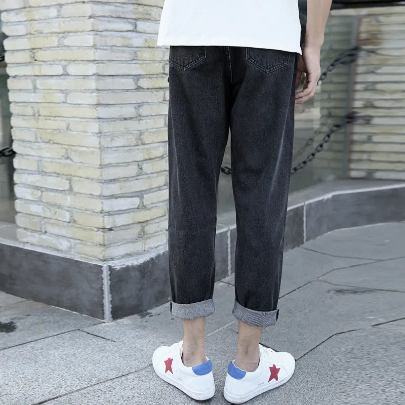 Men's loose straight leg jeans in cotton fabric with light straight leg opening