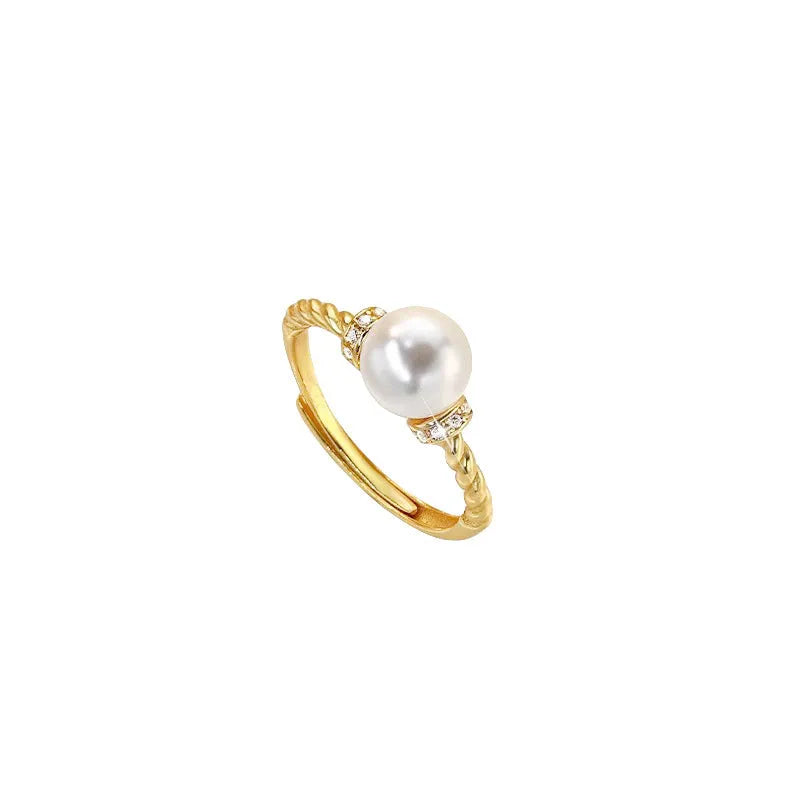 Adjustable antique twist pearl ring in copper with geometric shape and pearl inlay