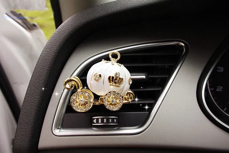 Alloy car air vent fragrance clip in a decorative style, measuring 6.3 by 4.5 centimetres.