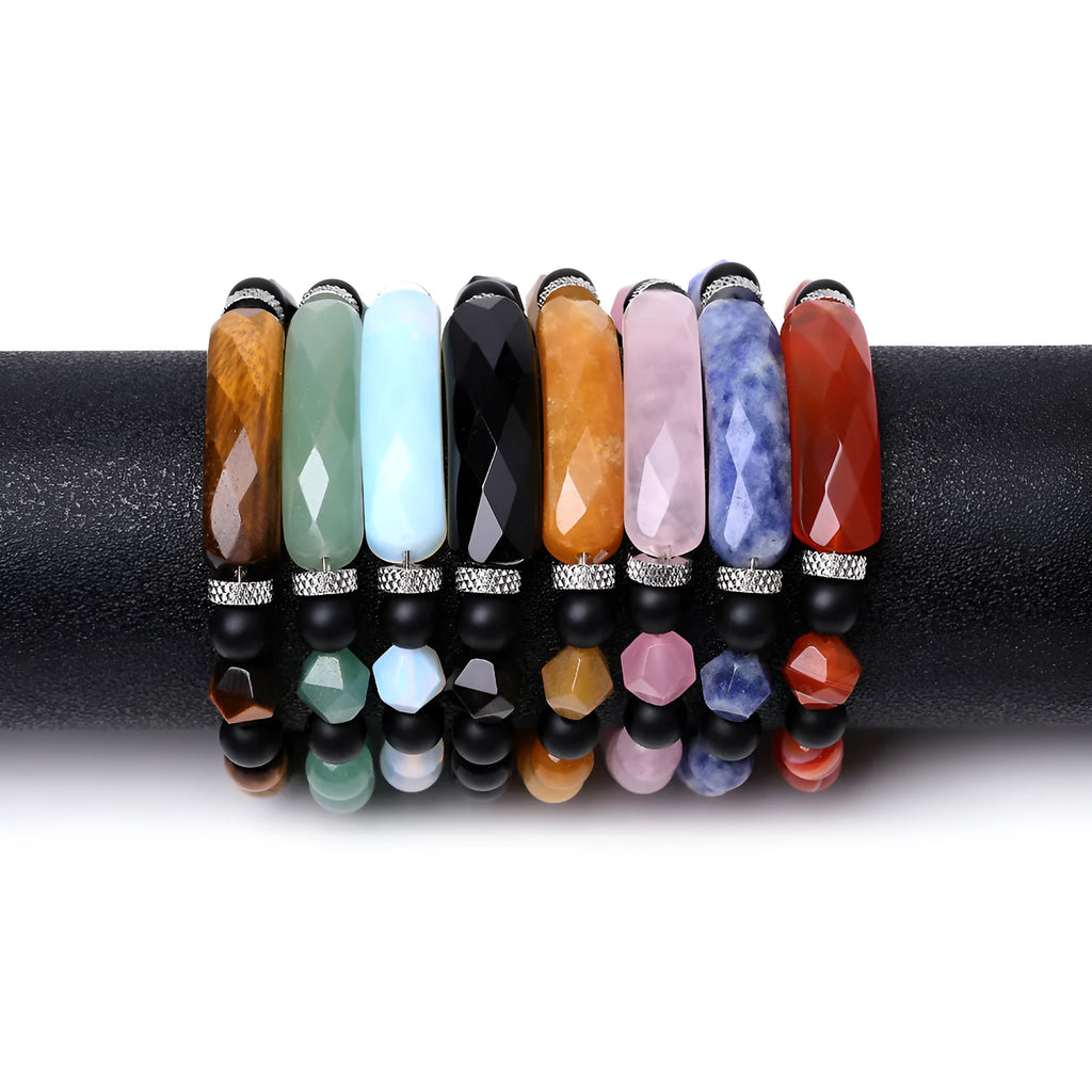 Handmade agate bracelet with diamond-shaped geometric cut and fan-shaped design elements