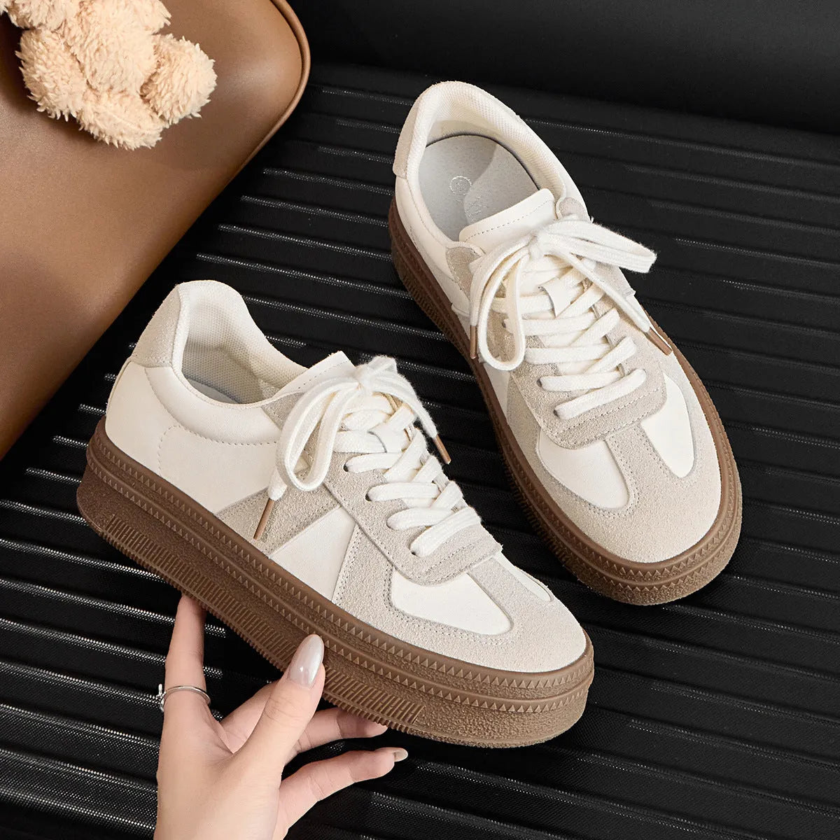 Retro round toe casual board shoes with cross straps in milky white colour