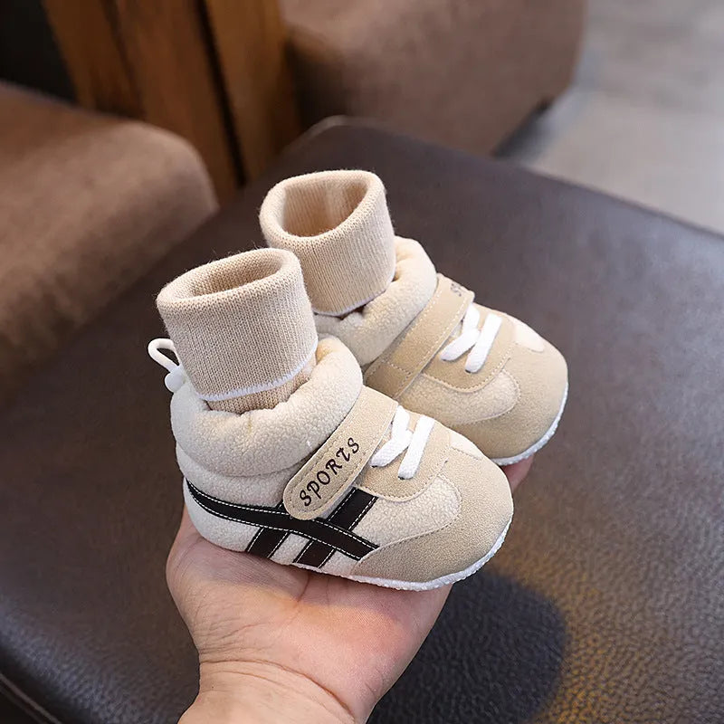 Baby cotton ankle sock shoes in green with soft sole, size inner length 11cm