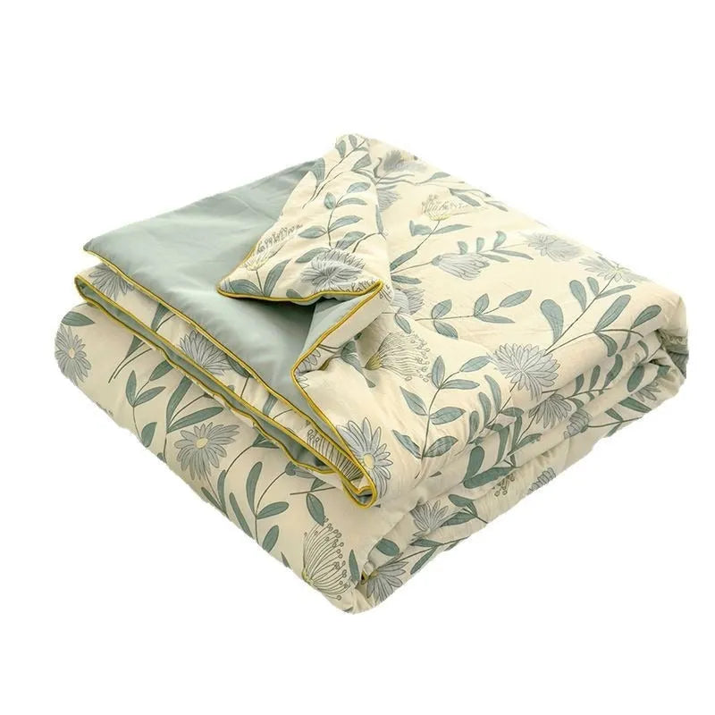 Washed cotton soybean fibre summer quilt in 110x150cm, 150x200cm, or 200x230cm with patterned design