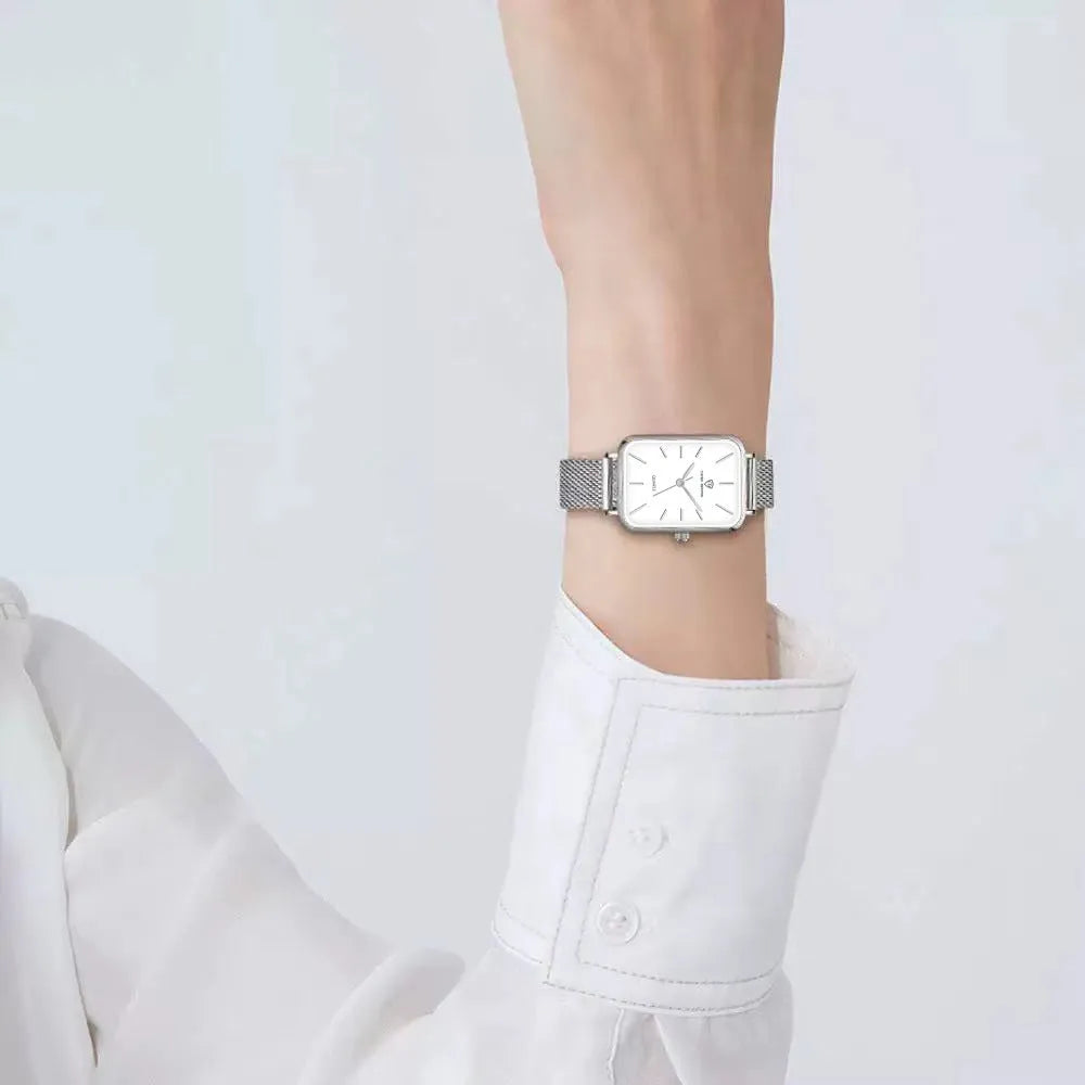 Women's quartz watch with alloy case, mineral glass, woven steel strap, rose gold or silver finishes, 30m waterproof