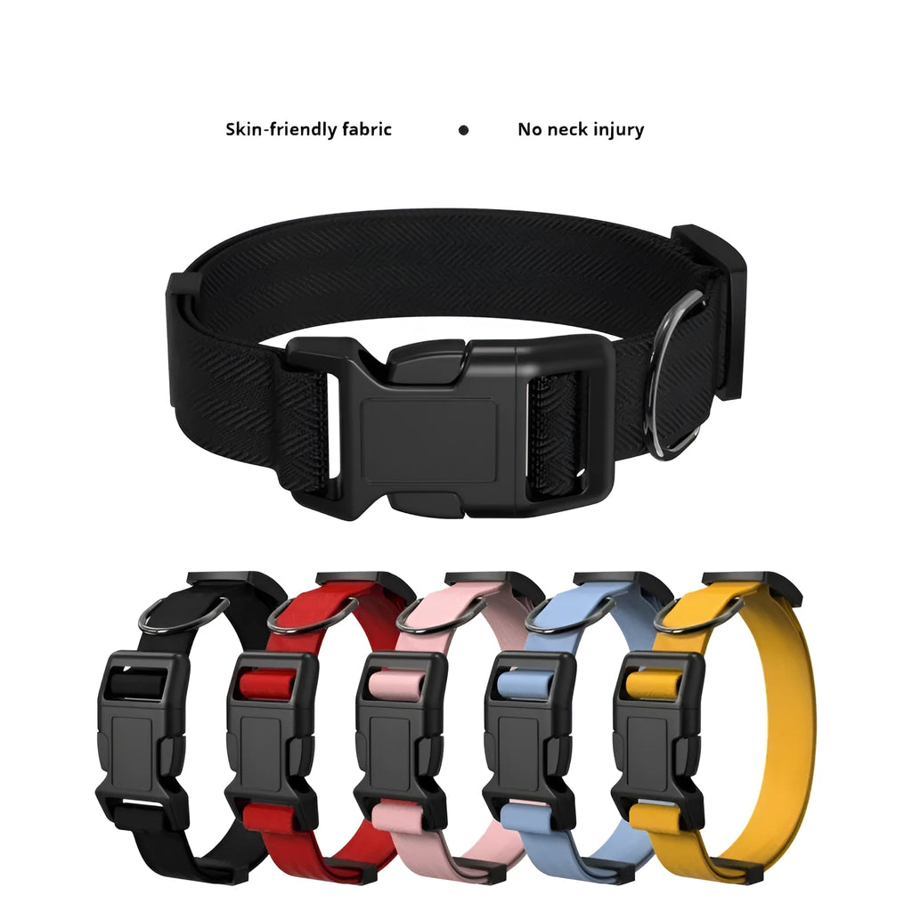 Nylon dog and cat collar in black with buckle closure size S for small pets 1 to 3 kg