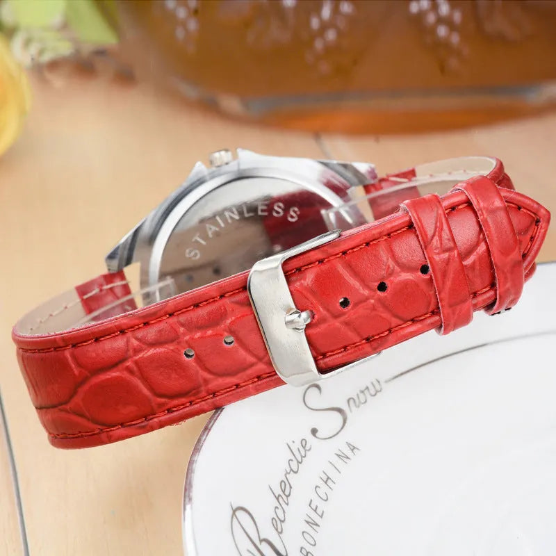 Women's Roman scale gear watch with 40mm alloy dial, faux leather strap, needle buckle, 41g weight, shown in Black
