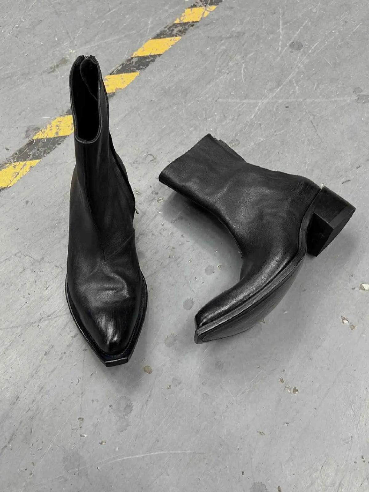 British Wizard retro spiral zipper Martin boots in black with pointed toe and mid-calf shaft