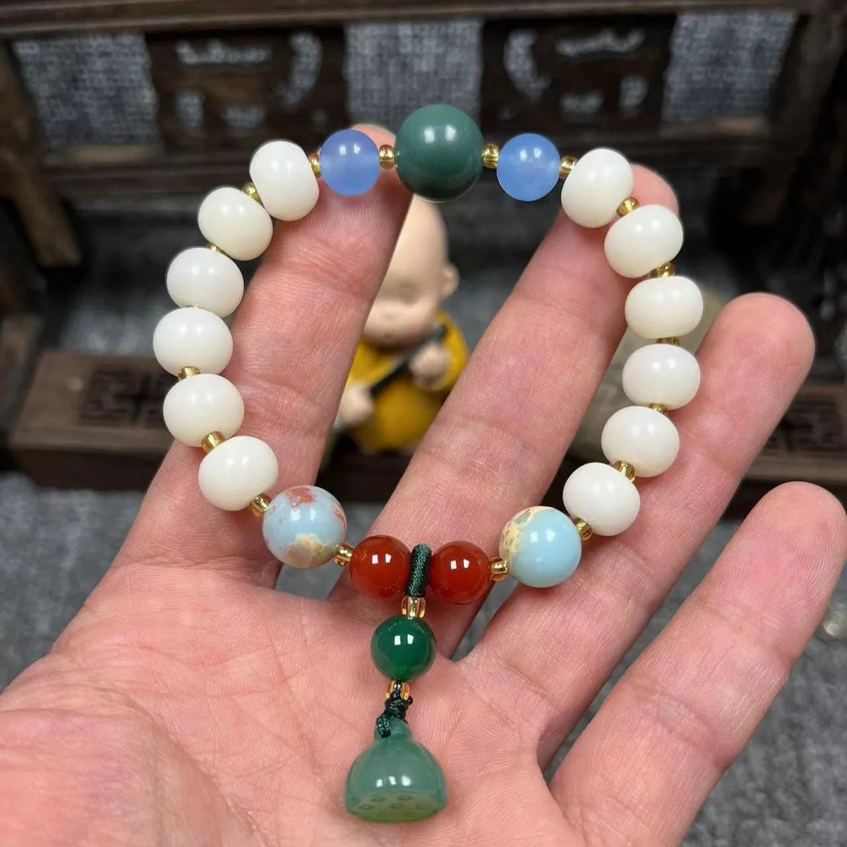 Hand-carved pumpkin lotus beads bracelet in white jade and bodhi root with multiple bead sizes