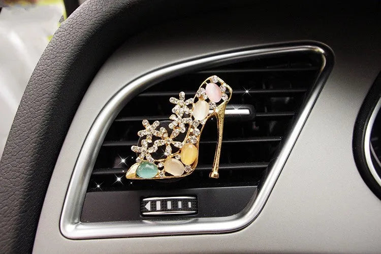 Alloy car air vent fragrance clip in a decorative style, measuring 6.3 by 4.5 centimetres.