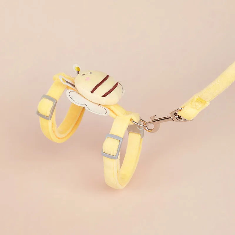 Bee-shaped adjustable cat leash in blue, pink, or yellow with strap and hand rope.