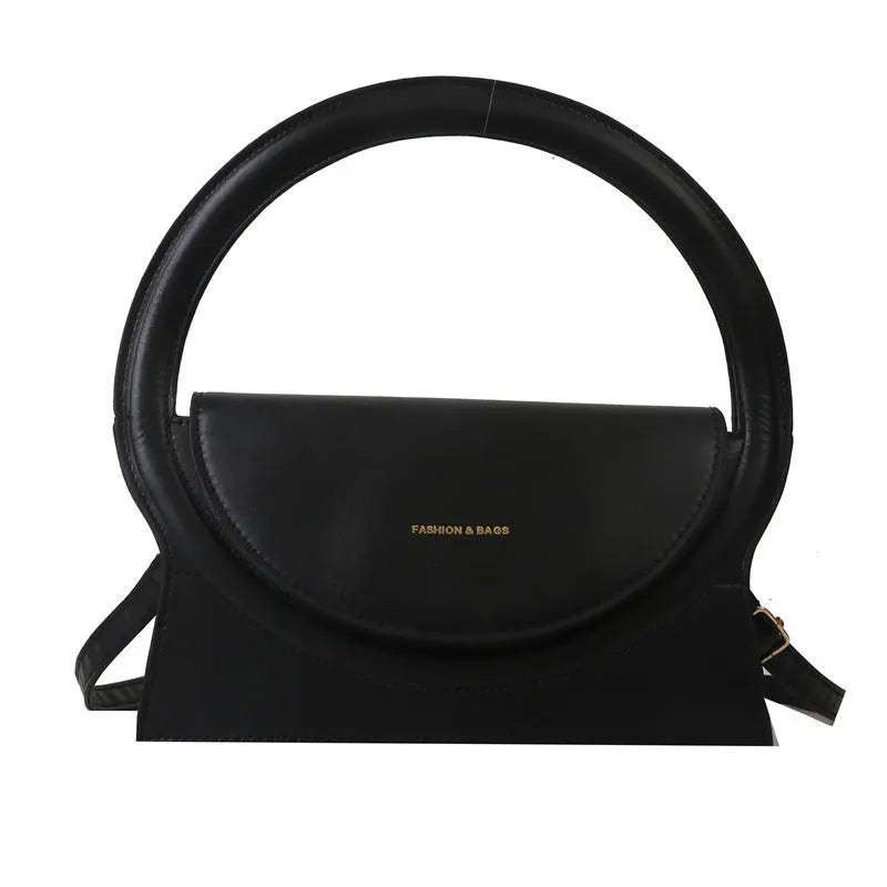 Women's horizontal square messenger bag in PU leather with adjustable shoulder strap